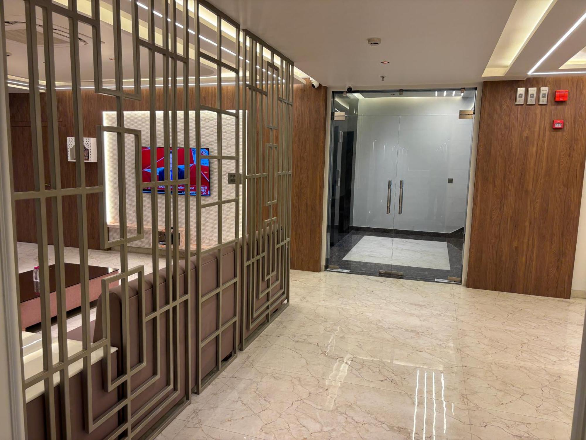 Jhunjhunu Hotel The Crown Inn מראה חיצוני תמונה