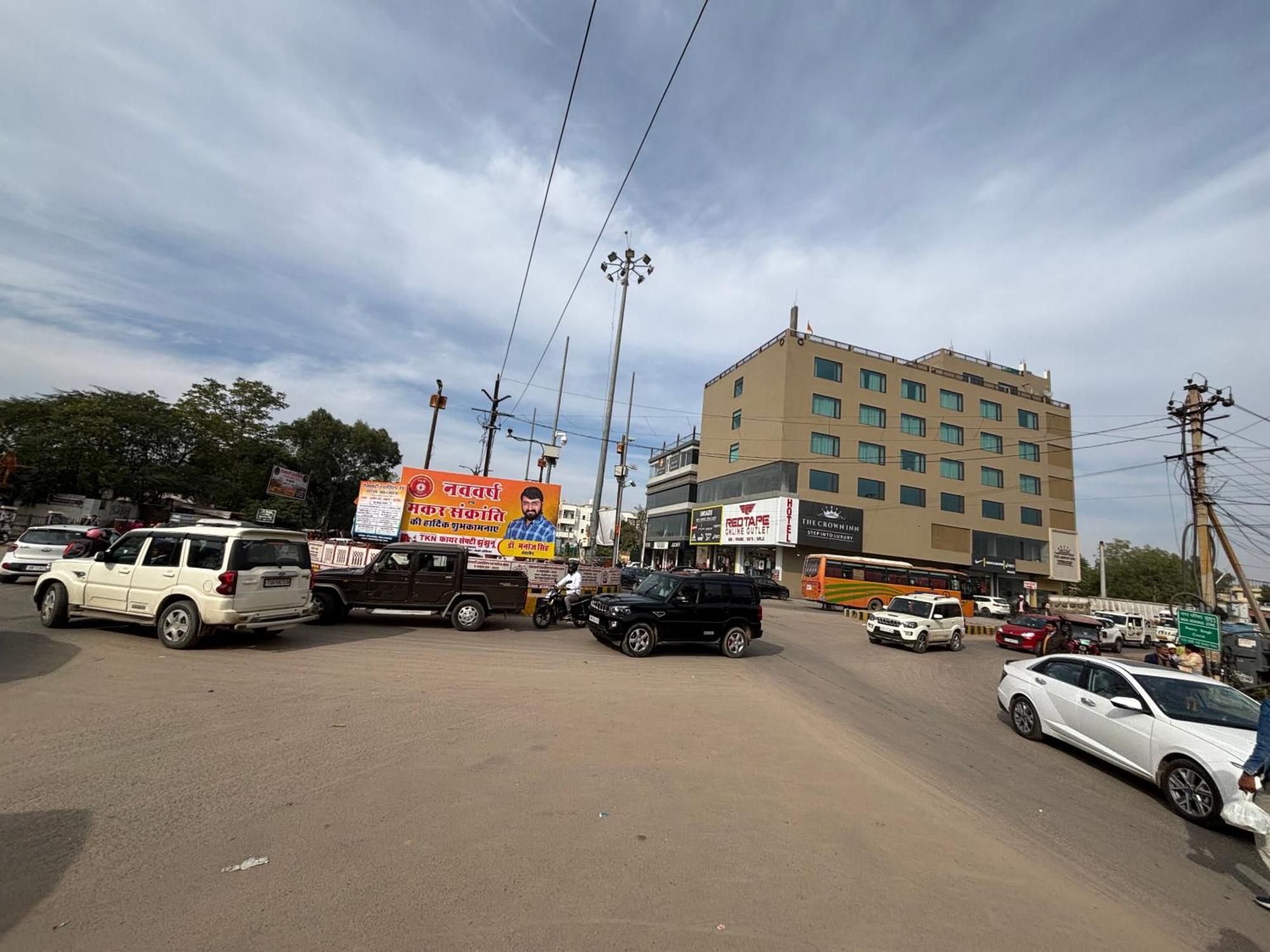 Jhunjhunu Hotel The Crown Inn מראה חיצוני תמונה