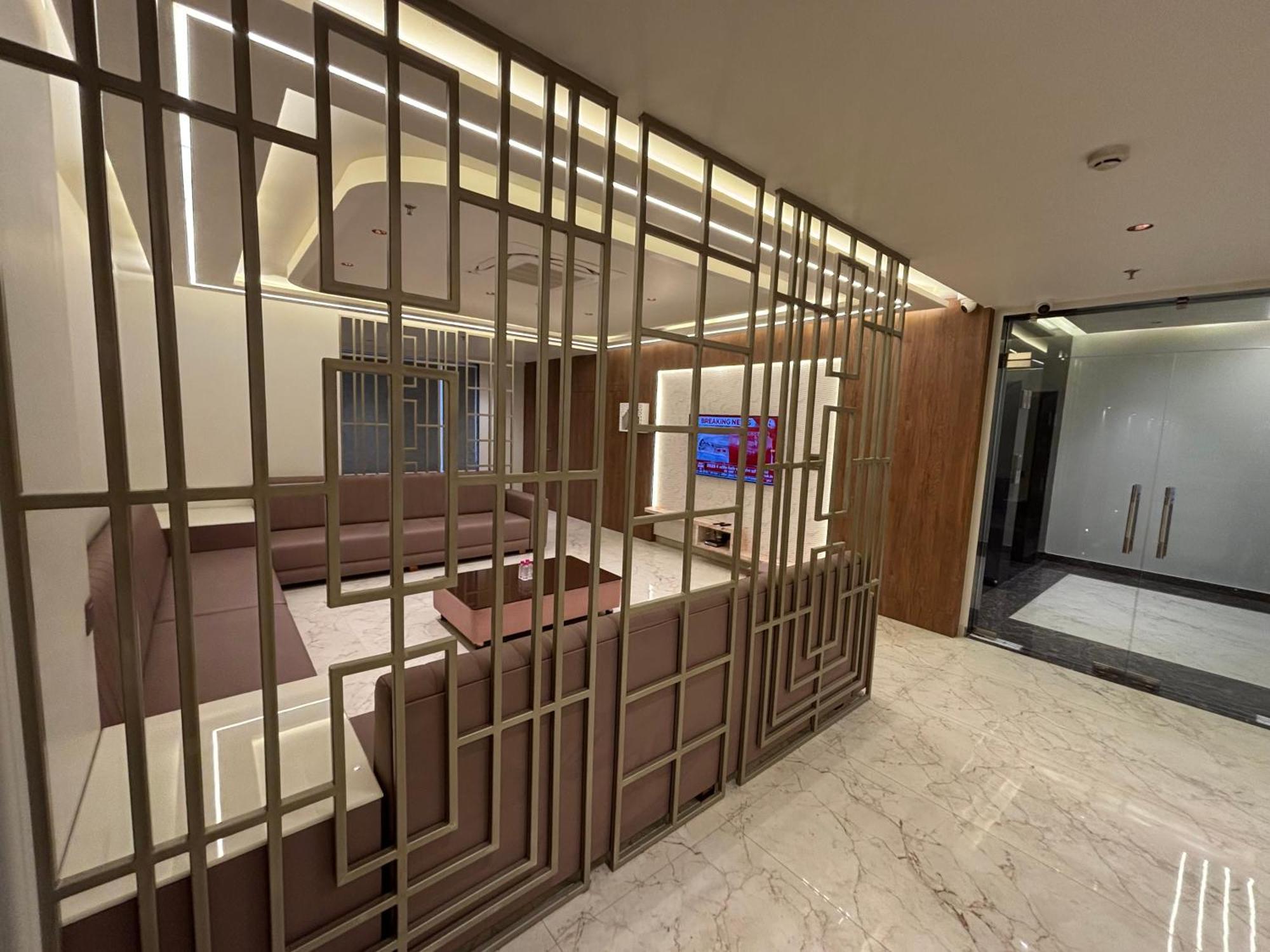 Jhunjhunu Hotel The Crown Inn מראה חיצוני תמונה