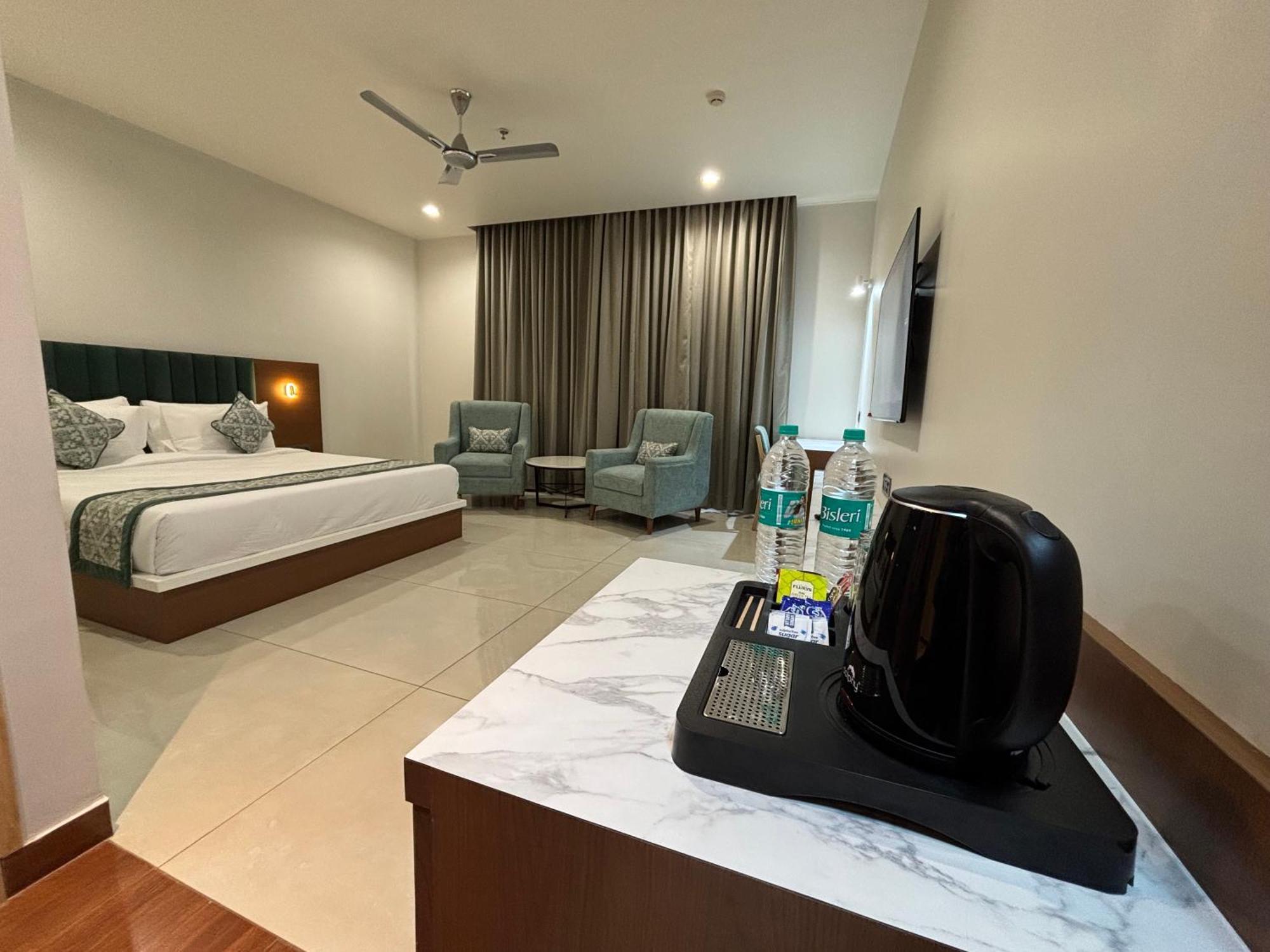 Jhunjhunu Hotel The Crown Inn מראה חיצוני תמונה